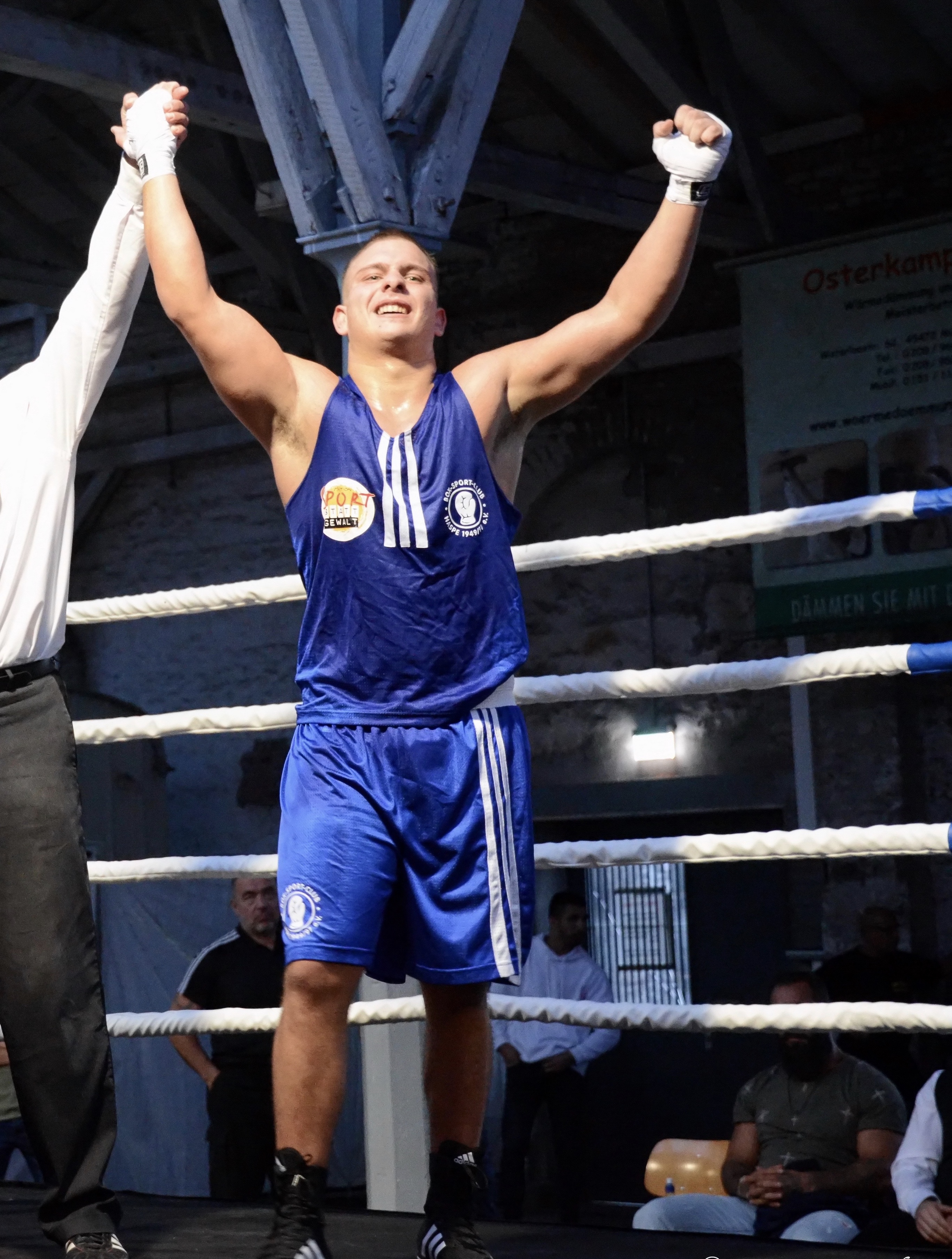Sieger im Schwergewicht Agron Bala Mühlheim Fight Night